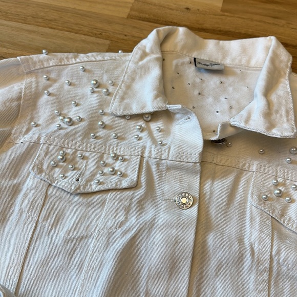 PRETTY ROBES⭐️  “wifey” pearl denim bridal  jacket - Picture 4 of 5